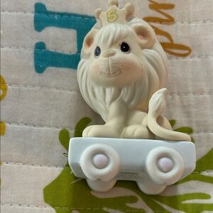Precious Moments Cream and White Lion Figurine